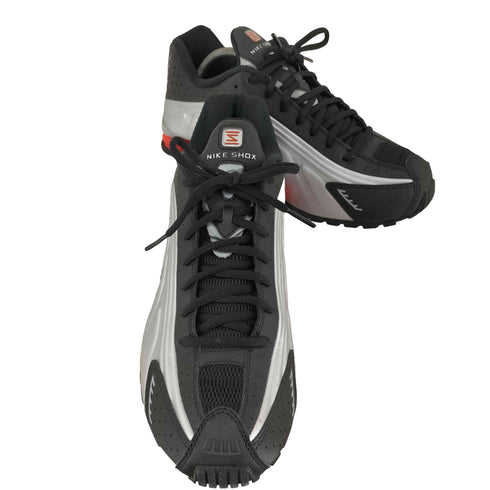 ナイキ NIKE SHOX R4 METALLIC SILVER/METALLIC SILVER メンズ JPN:28