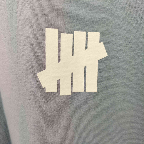 アンディフィーテッド UNDEFEATED 両面 ロゴ プリント S/S クルーネック Tシャツ メンズ import:M