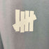 アンディフィーテッド UNDEFEATED 両面 ロゴ プリント S/S クルーネック Tシャツ メンズ import:M