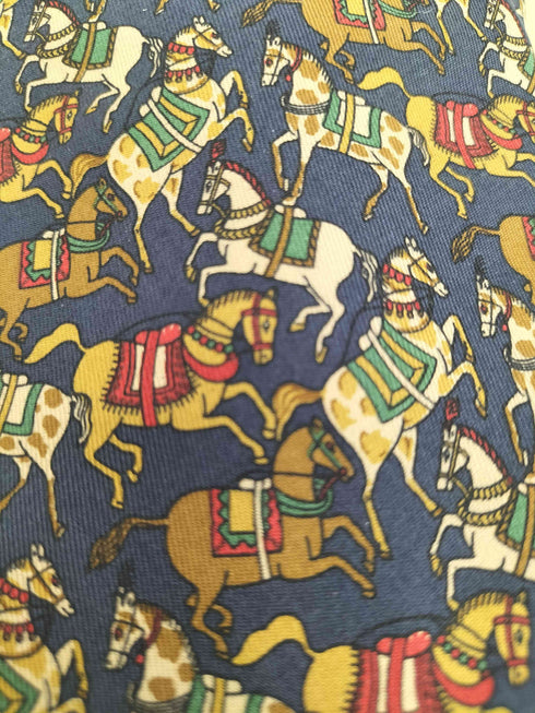 サルヴァトーレフェラガモ Salvatore Ferragamo MADE IN ITALY 馬柄シルクネクタイ メンズ