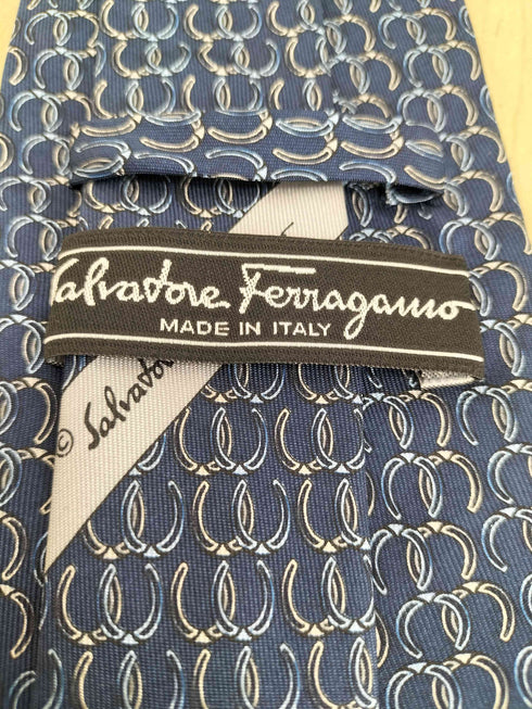 サルヴァトーレフェラガモ Salvatore Ferragamo MADE IN ITALY 馬柄シルクネクタイ メンズ
