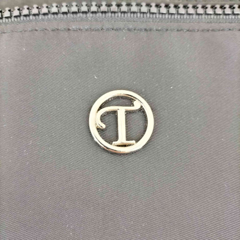 T.Y.ryanryan ロゴプレートショルダーバッグ レディース