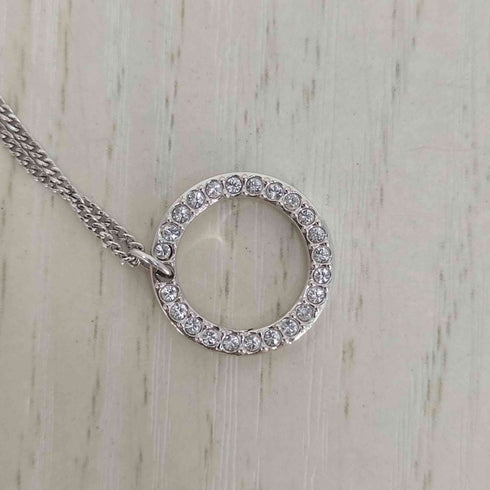 スワロフスキー SWAROVSKI ロゴ刻印 ネックレス レディース