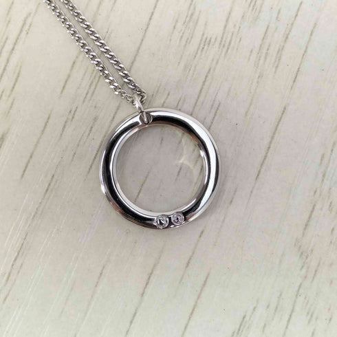 スワロフスキー SWAROVSKI ロゴ刻印 ネックレス レディース