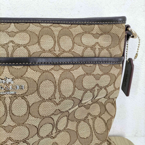 コーチ COACH シグネチャーロゴ キャンバスショルダーバッグ レディース