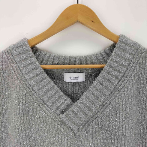 エミ emmi ラメニットベスト レディース ONE SIZE