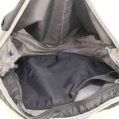 イーストパック EASTPAK メッセンジャーバッグ メンズ