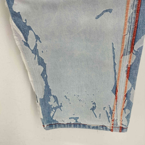 ディーゼル DIESEL Straight Fit Mid-Rise Lightly Washed Jeans メンズ 33