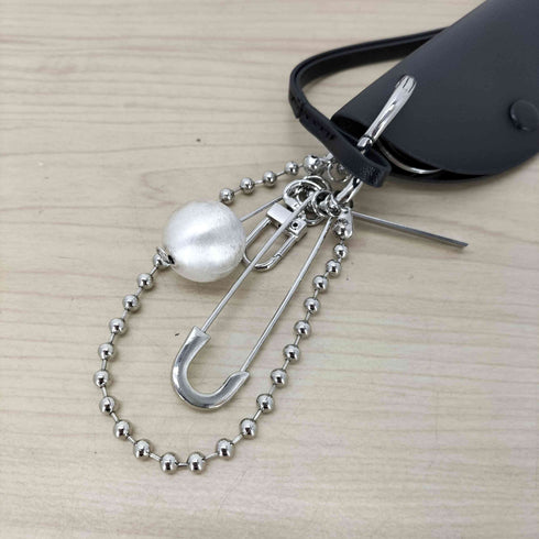 イアパピヨネ ear PAPILLONNER キーチャーム ネックストラップ レディース