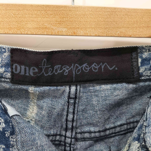 ONE TEESPOON ボタンフライ総柄デニムショートパンツ レディース US:28-29