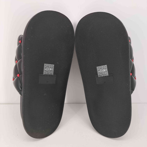 チャールズアンドキース CHARLES&KEITH Dahlia ダリア パッドキルトハートプリントサンダル レディース EUR:37