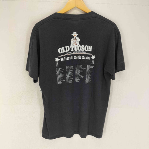 ON LOCATION AT OLD TUGSON 袖シングル 両面プリントクルーネックTシャツ メンズ