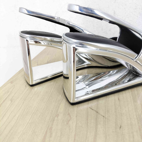 チャールズアンドキース CHARLES&KEITH セリー トライアングルヒールスリングバックパンプス レディース JPN:23.5