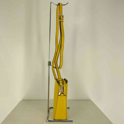 アングリッド Ungrid キーリングチャーム付き スマホ&パスポート入れ縦長ミニポシェット レディース