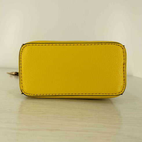 アングリッド Ungrid キーリングチャーム付き スマホ&パスポート入れ縦長ミニポシェット レディース