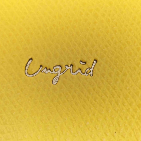 アングリッド Ungrid キーリングチャーム付き スマホ&パスポート入れ縦長ミニポシェット レディース