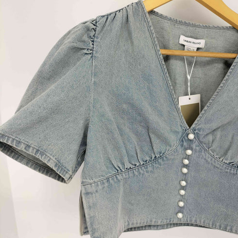 アーバン レヴィヴォ URBAN REVIVO フェイクパール デニムブラウス レディース L