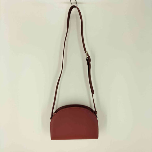アーペーセー A.P.C. ハーフムーン ショルダーバッグ SAC DEMI LUNE レディース