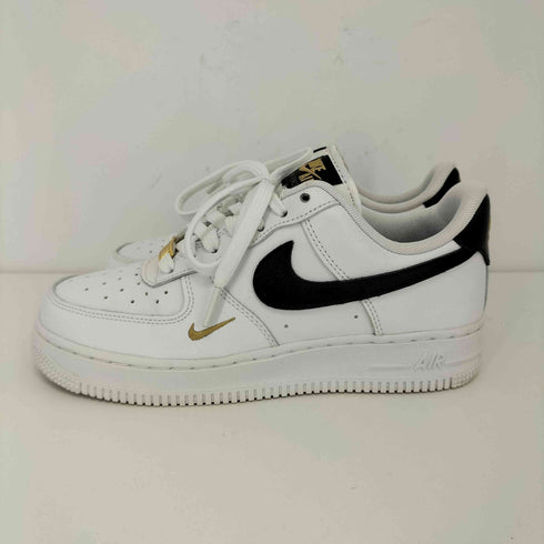 ナイキ NIKE AIR FORCE 1 07 ESS ローカットスニーカー レディース JPN:24