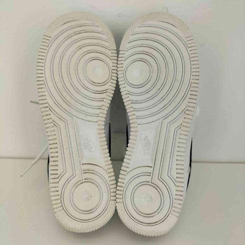 ナイキ NIKE AIR FORCE 1 07 ESS ローカットスニーカー レディース JPN:24
