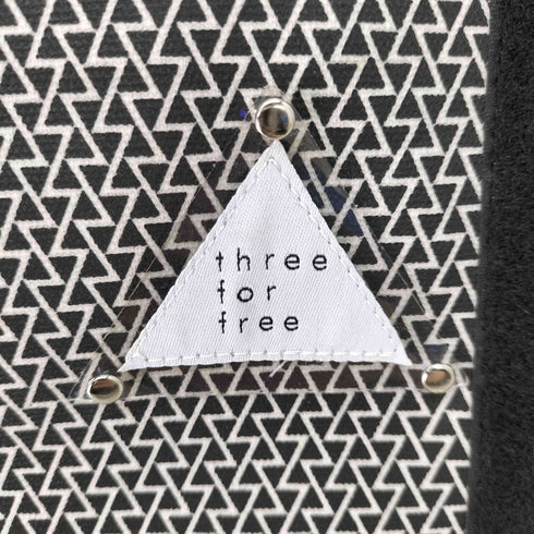 THREE FOR FREE 総柄サコッシュ レディース