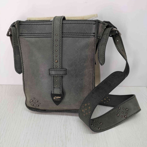 dita スタッズ切替レザーショルダーバッグ メンズ