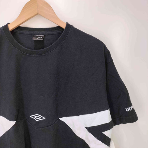 アンブロ UMBRO センター ロゴ 刺繍 配色 プリント S/S クルーネック Tシャツ メンズ import:L