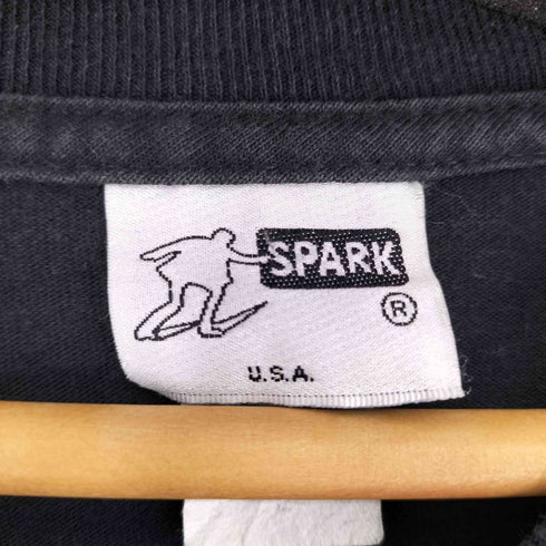 SPARK 両面プリント S/S Tシャツ メンズ