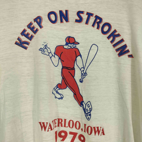 袖裾シングル KEEP ON STROKIN' 1979 フロントプリントクルーネックTシャツ メンズ