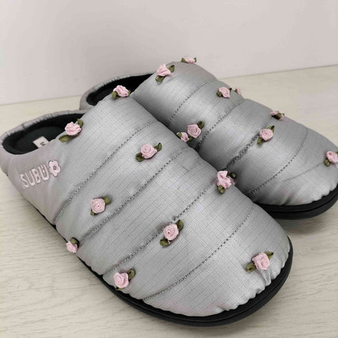 スブ SUBU SANDY LIANG SLIPPERS in ROSETTES レディース