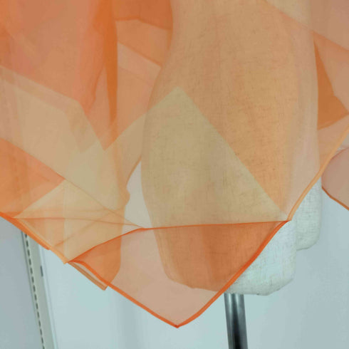 イッセイミヤケ ISSEY MIYAKE 132.5 バイカラー アームホール付き ショール レディース