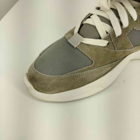 フェイアーオブゴッド エッセンシャルズ FEAR OF GOD ESSENTIALS ESSENTIALS DISTANCE RUNNER SNEAKER レディース 37