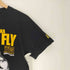 ハードコアチョコレート HARDCORE CHOCOLATE SUPFR FLY 1943-2017 プロレスラー プリント S/S クルーネック Tシャツ メンズ JPN:M