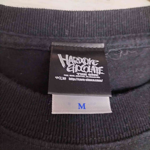ハードコアチョコレート HARDCORE CHOCOLATE SUPFR FLY 1943-2017 プロレスラー プリント S/S クルーネック Tシャツ メンズ JPN:M