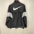 ナイキ NIKE WMNS Seasonal WR JKT スウッシュ プリント ジップアップ ナイロン ジャケット レディース import:L