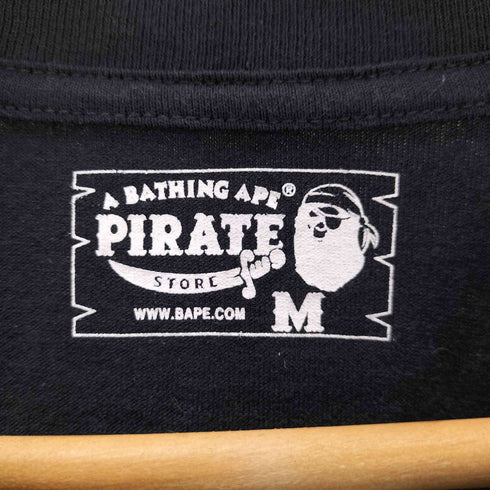 アベイシングエイプ A BATHING APE PIRATE STORE Vネック 半袖Tシャツ メンズ JPN:M