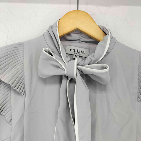 エミリアウィズ EMIRIA WIZ Sleeve frill bowtie blouse レディース M