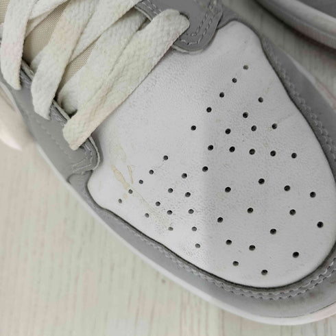 ジョーダンブランド JORDAN BRAND Air Jordan 1 Mid Wolf Grey メンズ JPN:26