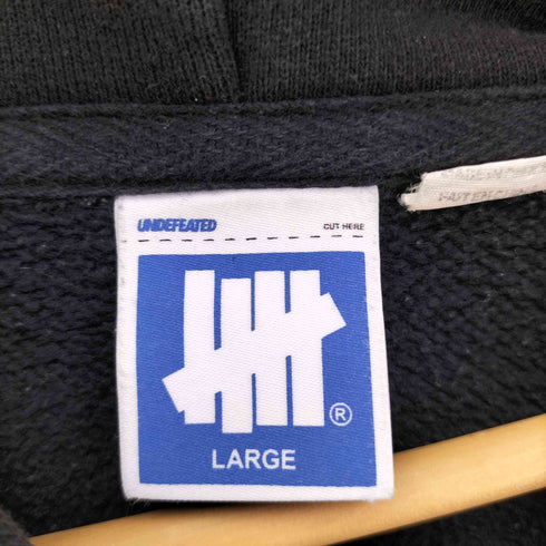 アンディフィーテッド UNDEFEATED 両面 ロゴ プリント ジップアップ パーカー フーディー メンズ import:L