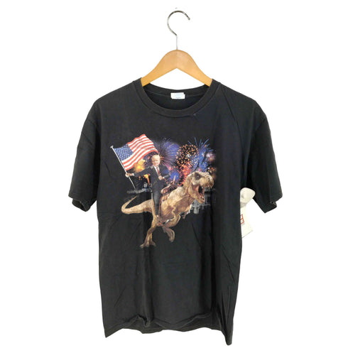 ポートアンドカンパニー PORT and COMPANY フロントプリントTee 大統領 T-LEX メンズ import:M