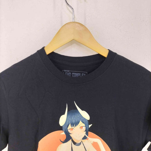 みだらなCOMPLEX キャラクタープリントTee サキュバス メンズ JPN:S