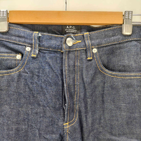 アーペーセー A.P.C. NEW STANDARD JEAN CLASSIQUE 赤耳 ボタンフライ ストレートデニムパンツ 濃紺 メンズ US:30-31