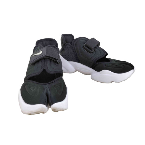 ナイキ NIKE WMNS AQUA RIFT black レディース JPN:23