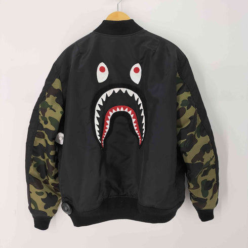 アベイシングエイプ A BATHING APE Ape Shark MA-1 Jacket in Olive メンズ import:M