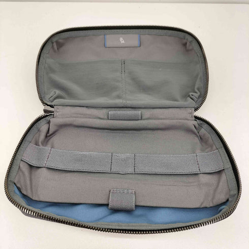 BELLROY ベルロイ Tech Kit テックキット ガジェットポーチ メンズ