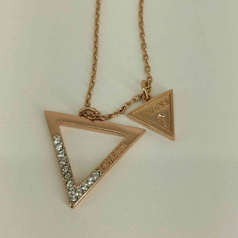 ゲス GUESS トライアングルネックレス レディース