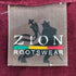 ザイオンルーツウェア ZION ROOTSWEAR フロントミュージシャンプリント 半袖Tシャツ メンズ L