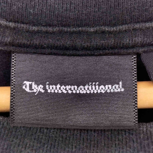 THE international 全世界 プリントクルーネックTシャツ メンズ