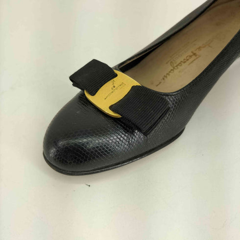 サルヴァトーレフェラガモ Salvatore Ferragamo ローヒールパンプス レディース