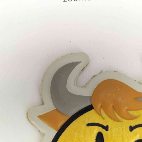 アニヤハインドマーチ ANYA HINDMARCH Taurus 星座ステッカー レディース